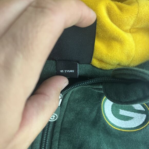 2T Wisconsin, Green Bay 2-in-1 Transforming Full-Zip Hoodie & Soft Plushie - Picture 4 of 9